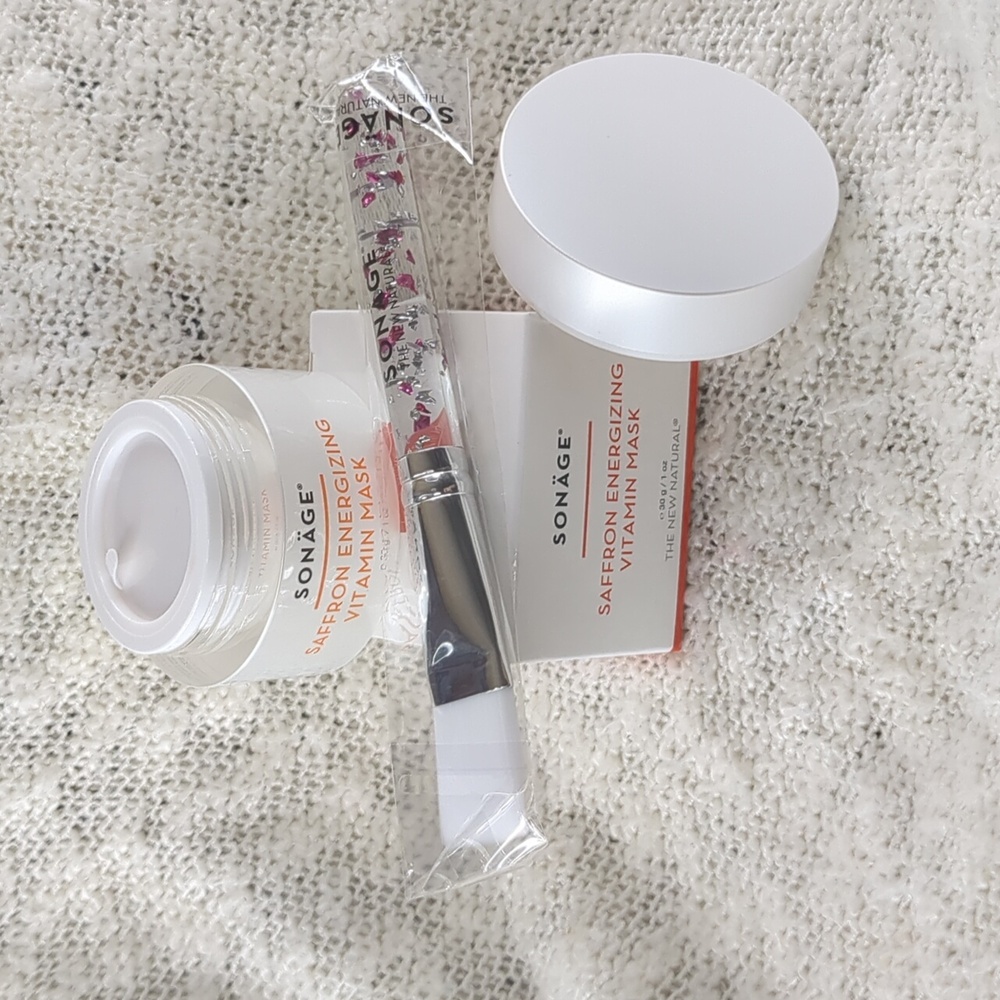 SONÄGE Saffron Energizing Vitamin Mask/Brush Duo, Mask:30ml/1.0fl oz & One Brush